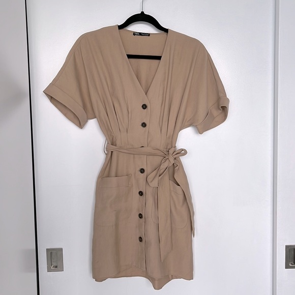 Zara Mini Dress - Picture 1 of 3